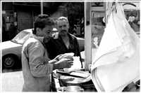 Papierblätter (Bild: Doris Kölbl)